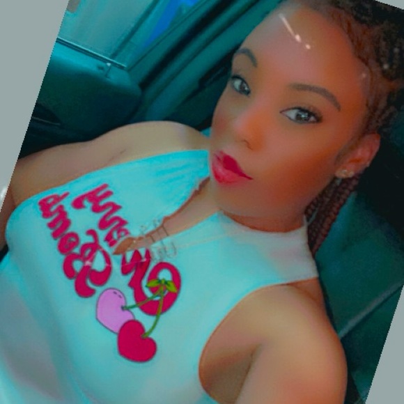 Meet your Posher, Jasmine - Picture 1 of 1